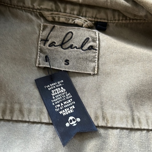Talula Aritzia military style jacket. Perfect for fall in excellent condition! - Picture 2 of 5